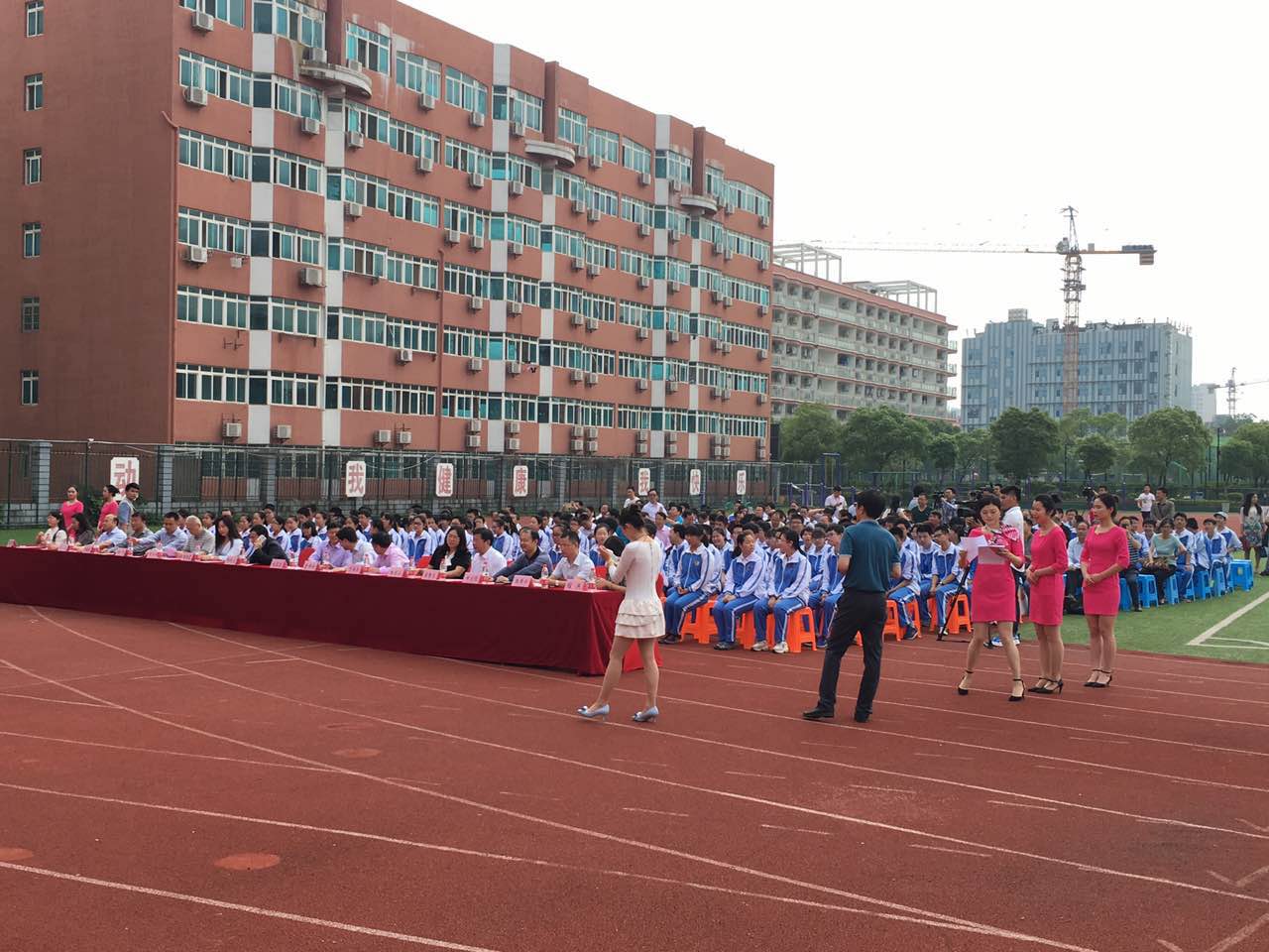&#19975;&#35937;&#22478;&#23448;&#32593;&#28216;&#25103;&#20013;&#24515;&#65288;&#20013;&#22269;&#65289;&#23448;&#26041;&#32593;&#31449;
